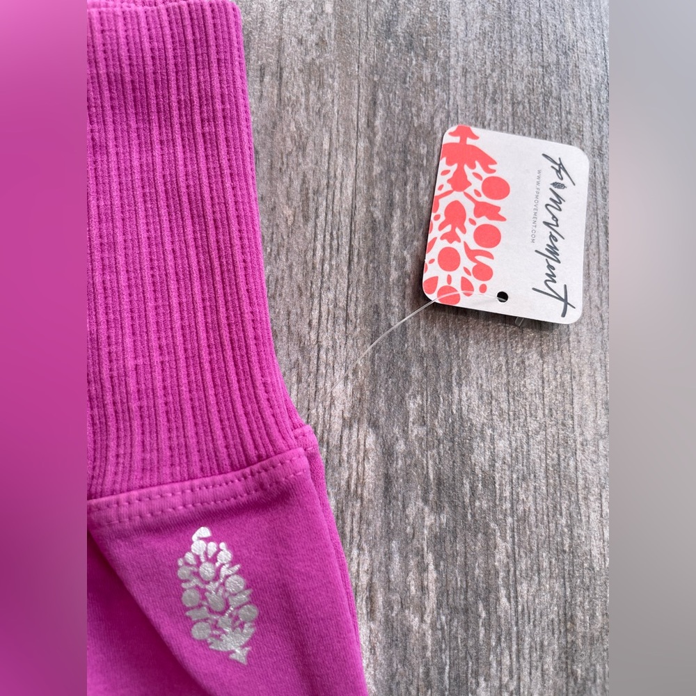 Free People Movement karma leggings hot pink size Medium Large M/L NWT - Picture 10 of 16